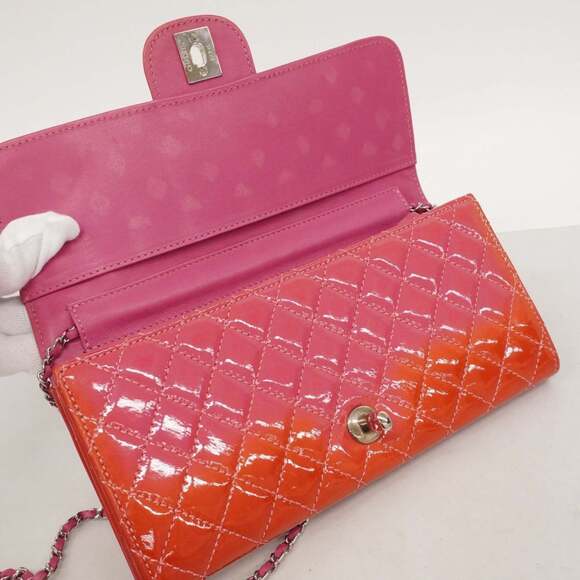 CHANEL Red Leather Wallet main image 6
